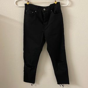 Levi’s black petite wedgie skinny jeans button fly ripped knees size 27